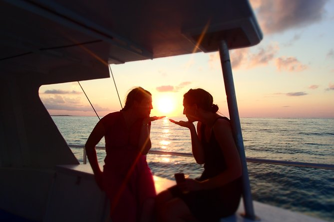 2 Hour Champagne Sunset Cruise from Grace Bay, Providenciales (Adult Only) - Sunset hour on Island Magic