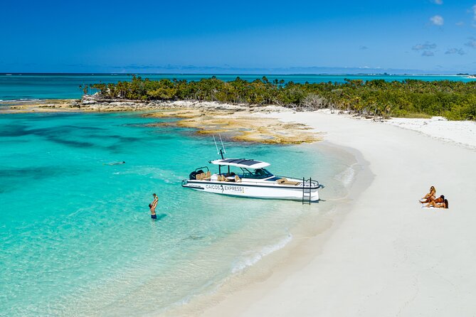2-Hour Luxury Axopar Private Charter! Explore the Turks in style! - Drinks, photos, and the small extras