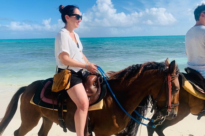 60-Minute Private Horseback Riding Experience in Turks and Caicos - Photos, Phones, and Special-Occasion Extras