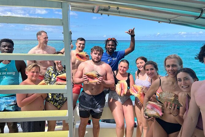 6HR-Provo Cays exploration with Lunch in Gracebay - A full day on the water around Provo Cays