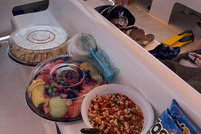 8HR Catch and Grill in Turks and Caicos Islands - Pickup, extra costs, and the island warning