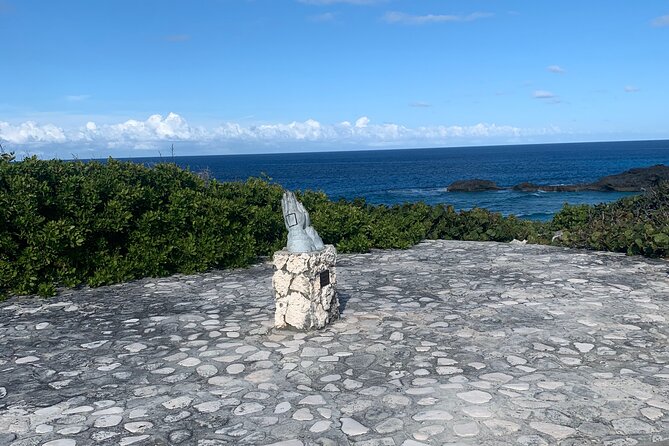 Discovery Tour and Treasure Hunt ( North and Middle Caicos) - Cottage Pond and the blue hole