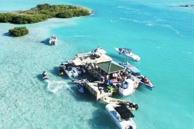 FAMOUS SHIPWRECK, Tiki Bar & Iguana Island Private Jet Ski Tour