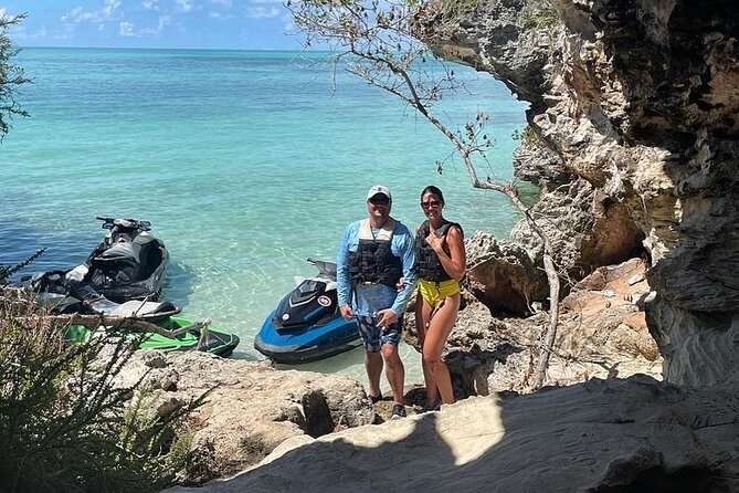 FAMOUS SHIPWRECK, Tiki Bar & Iguana Island Private Jet Ski Tour - How the private format affects the day