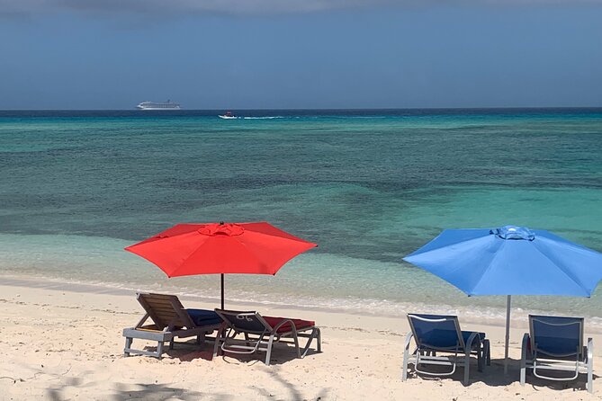 Fun day at Private Beach Bar&Grill/Grand Turk - Pillary Beach gives you a lot in a short time