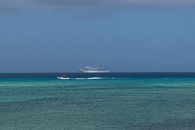 Fun day at Private Beach Bar&Grill/Grand Turk - Private touring helps, but the schedule stays tight