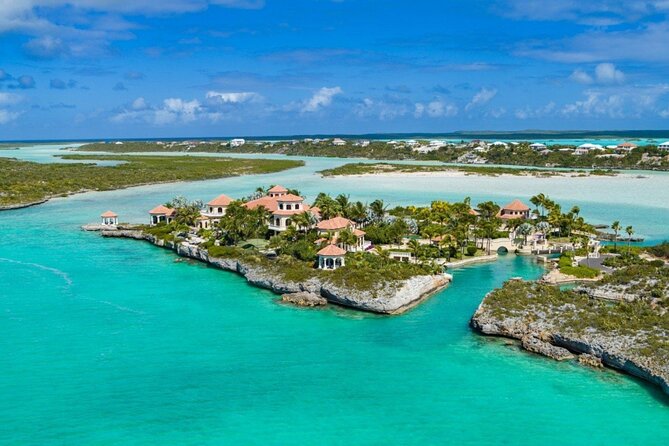 Jet Ski Adventure to Split Rock, Pirates Cove, Iguana Bay Cay - Iguana Cay and the native rock iguana