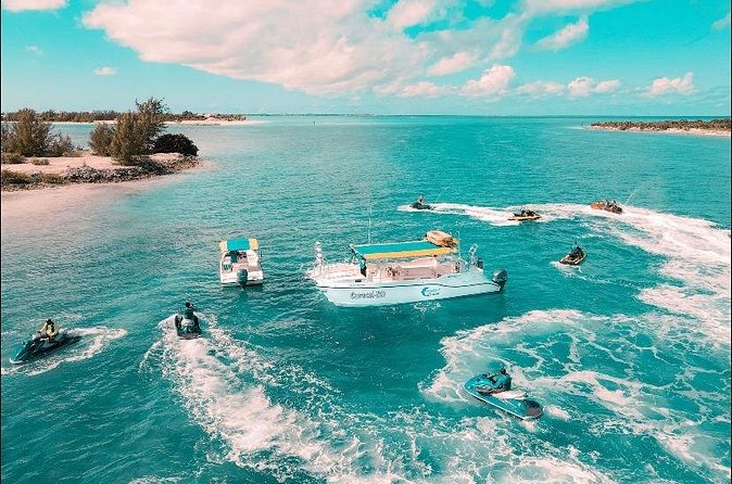 Jet Skiing around La famille ship and smaller pristine cays - Water Conditions, Clothing, and Practical Tips