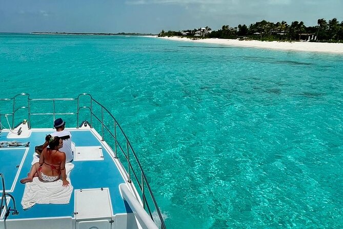 Private 4-Hour Catamaran Tour from Providenciales in Turks and Caicos - The crew is a major part of the value