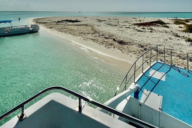 Private 7-Hour Catamaran Tour in Turks and Caicos - Two hours at Half Moon Bay