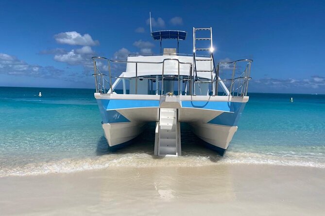 Private 7-Hour Catamaran Tour in Turks and Caicos - Who will enjoy this seven-hour outing