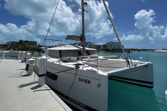 Private Afternoon Tour Catamaran 44 Big Ben - Little Water Cay and the island iguanas