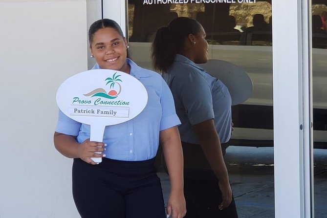 Private Luxury Suv Airport Transfer (One Way) - The 15-minute trip to Providenciales International Airport