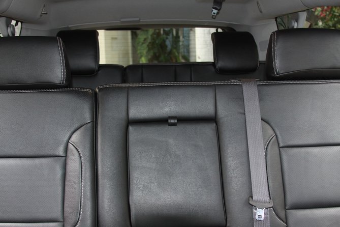 Private Luxury SUV Airport Transfer (Round-Trip) - The direct ride to your accommodation