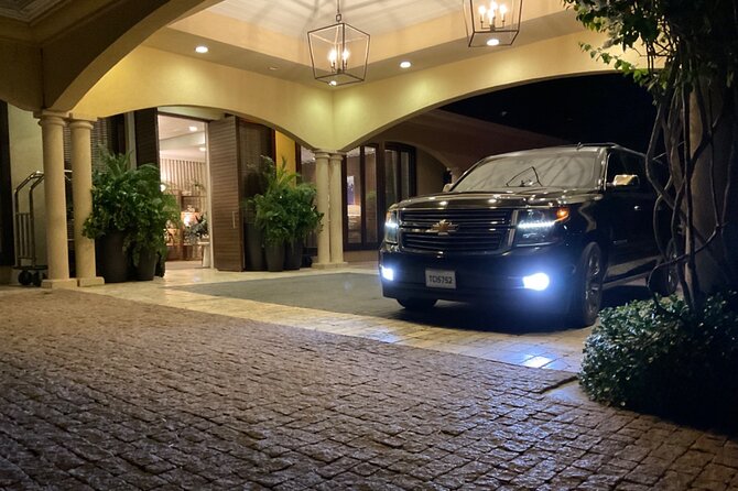 Private Luxury SUV Transfer Providenciales Airport (ONE WAY) - Key points at a glance
