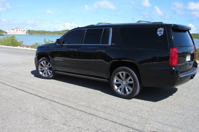 Private Luxury SUV Transfer Providenciales Airport (ONE WAY) - A fair value for a group arrival