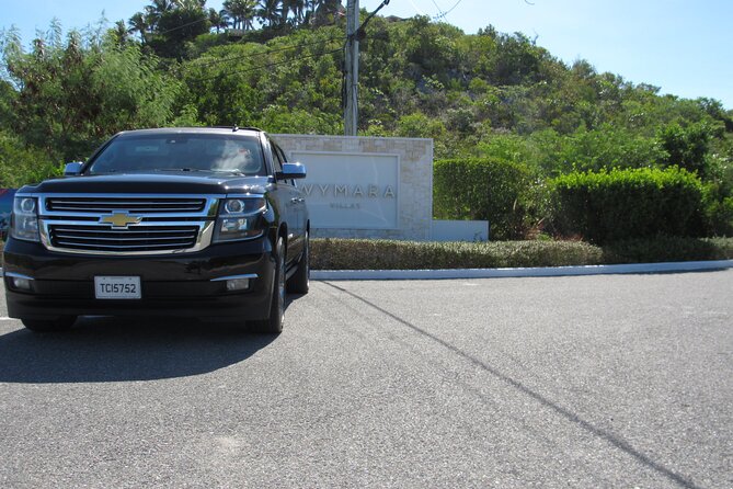 Private Luxury SUV Transfer Providenciales Airport (ONE WAY) - What the 30-minute ride actually includes
