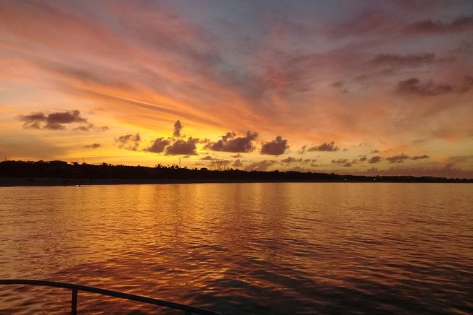 Private Sunset Cruise in Grace Bay - Snorkeling in the last strong daylight