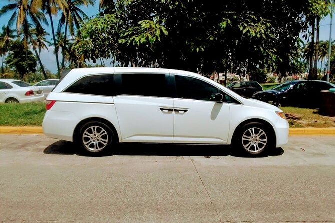 Providenciales to Caicos Providenciales Airport (PLS) - Transfer - Reading the price honestly