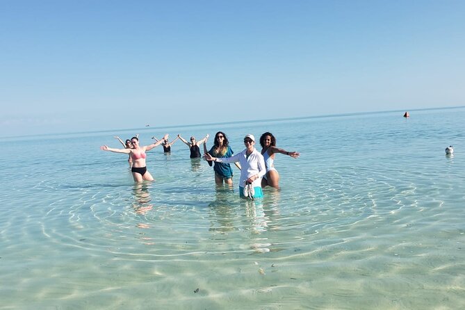 Providenciales Unmissable Sightseeing Tour - Lunch at Da Conch Shack