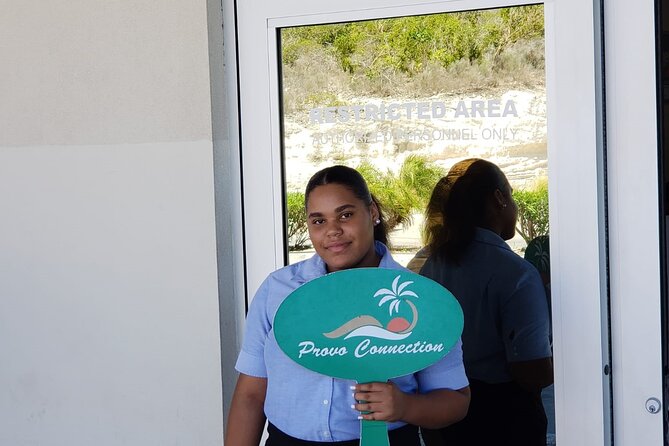 Shared Providenciales Airport Transfer (One Way) - Timing, flight delays, and the early start