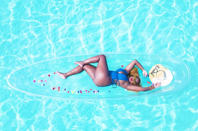 Singles Lite Clear Kayak Photoshoot Grand Turk Island - Who should book this experience