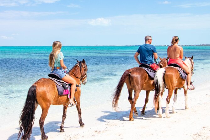 Spectacular Private Beach & Ocean Ride in Providenciales - Getting ready at Bay Road in Blue Hills