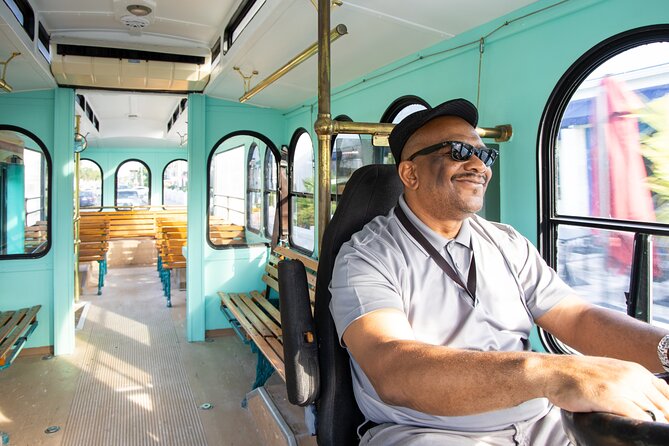 Trolley Island Tour: Conch Show, Full Lunch, History, 3.5 hours - Guides, group size, and the trolley setup