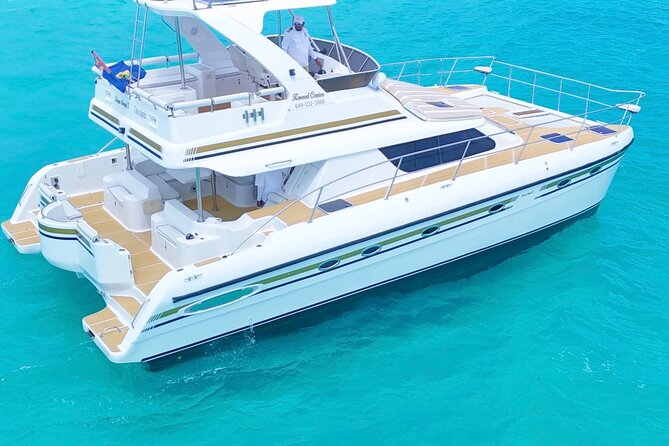 Turks and Caicos Half-Day Luxury Private Yacht Charter - Timing, group size, and booking advice
